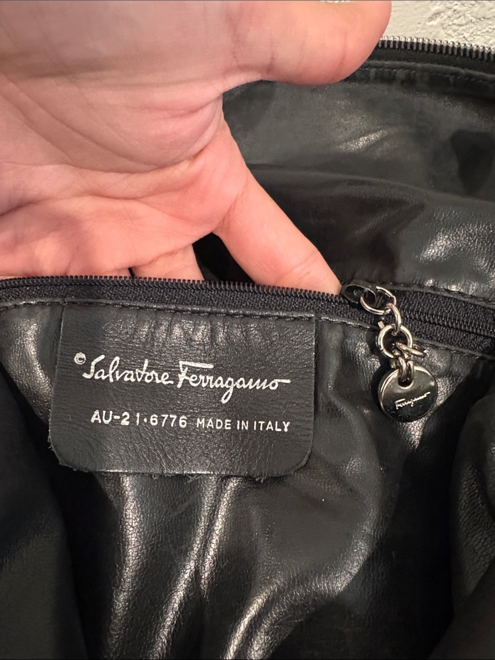 Salvatore Ferragamo Black Patterned Hobo Shoulder Bag - Picture 9 of 11
